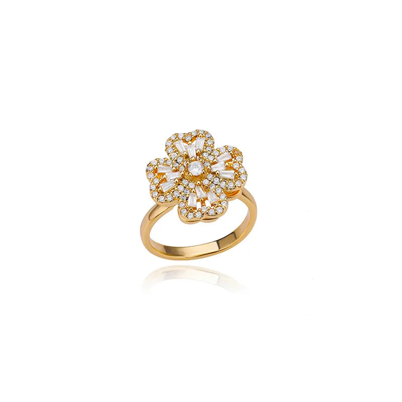 Aura Clover Spinner Ring