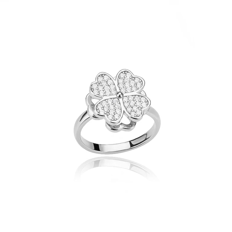 Aura Clover Spinner Ring