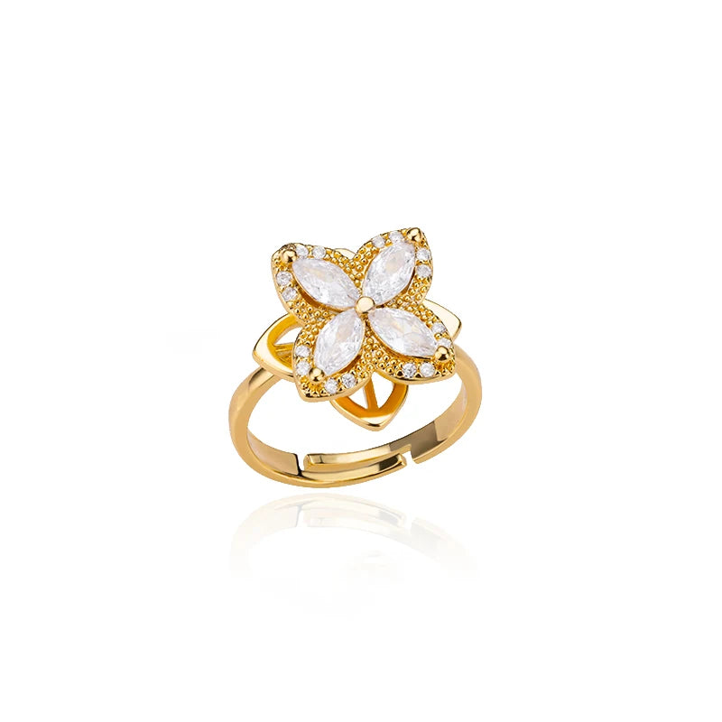 Aura Clover Spinner Ring